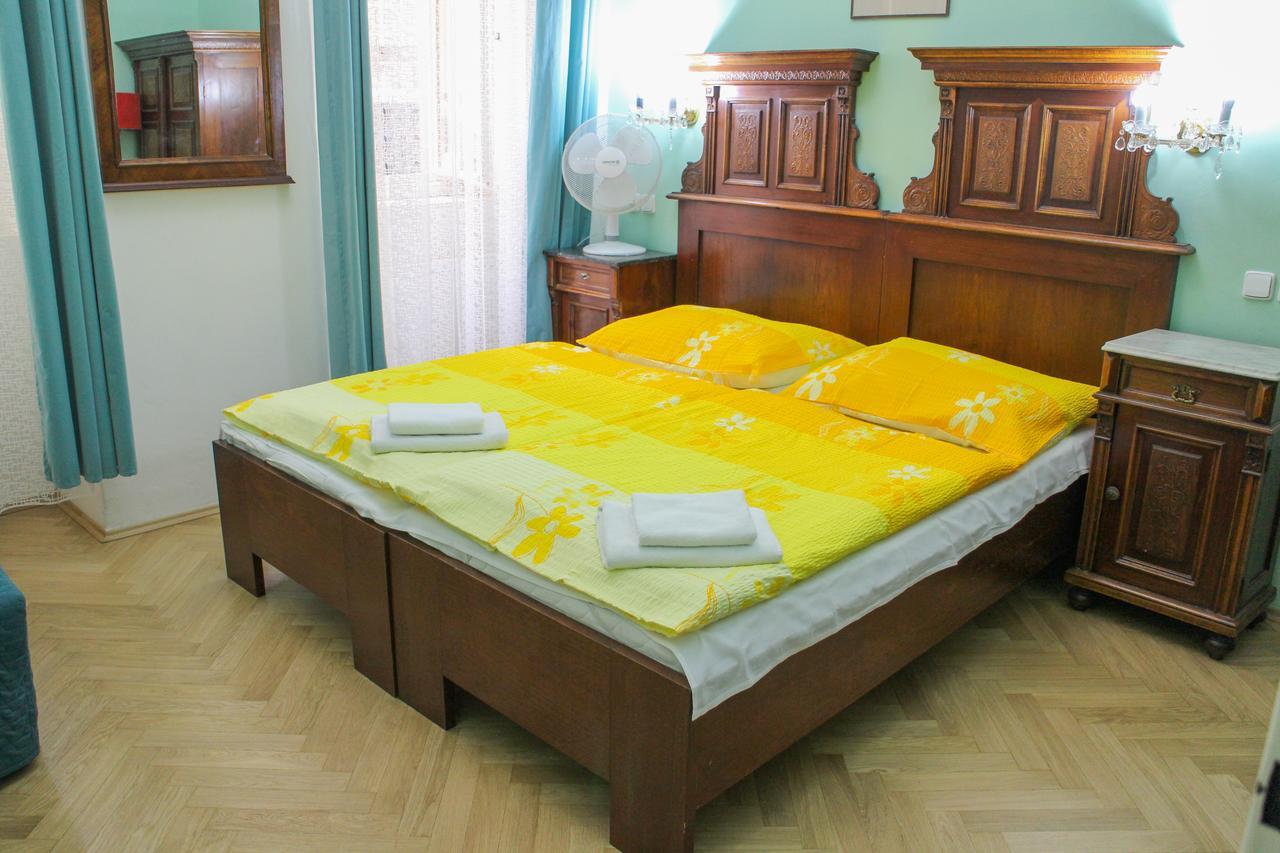 Pragapart Praga